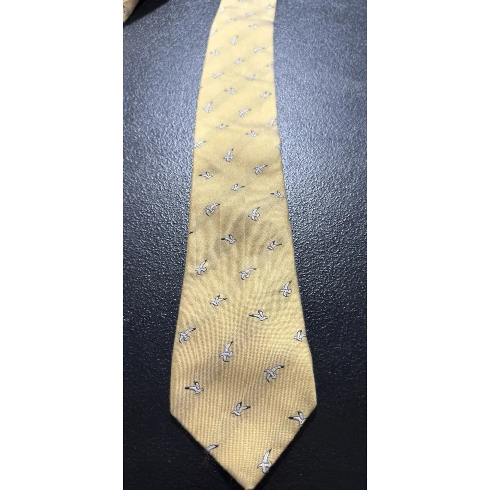 RALPH LAUREN POLO CHAPS Men's Neck Tie Silk Yellow Stripes Seagulls Classic